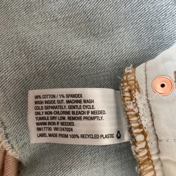 WILD FABLE Light Wash Denim Mini Skirt Size 12 - Picture 7 of 11